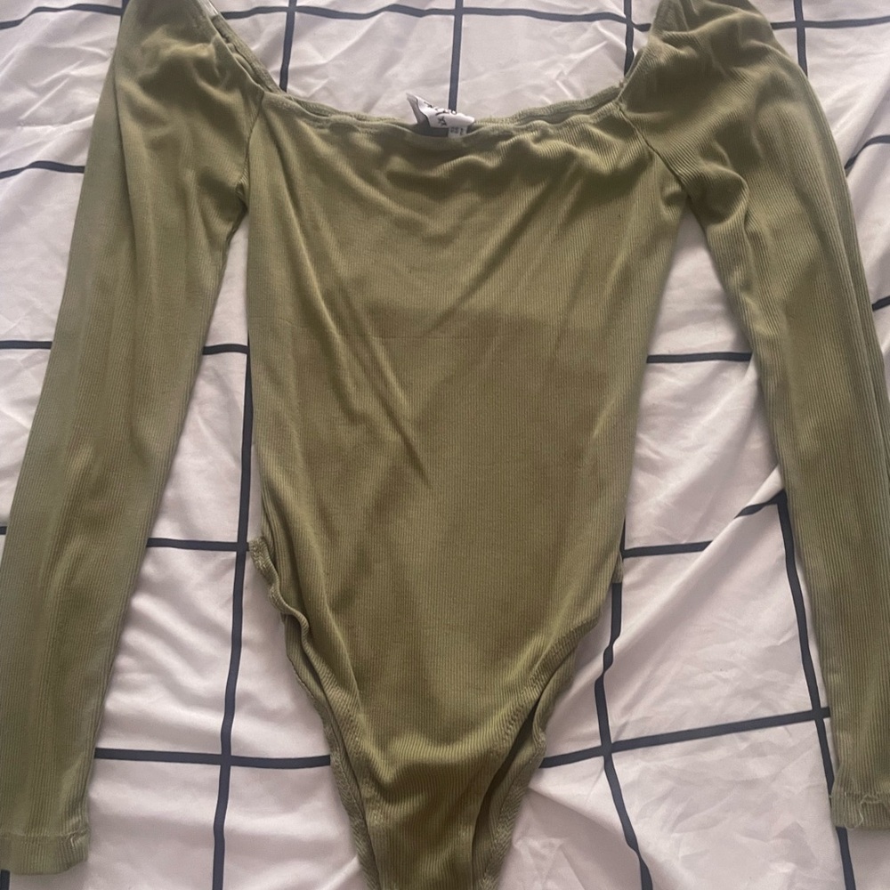 Green square neck body suit